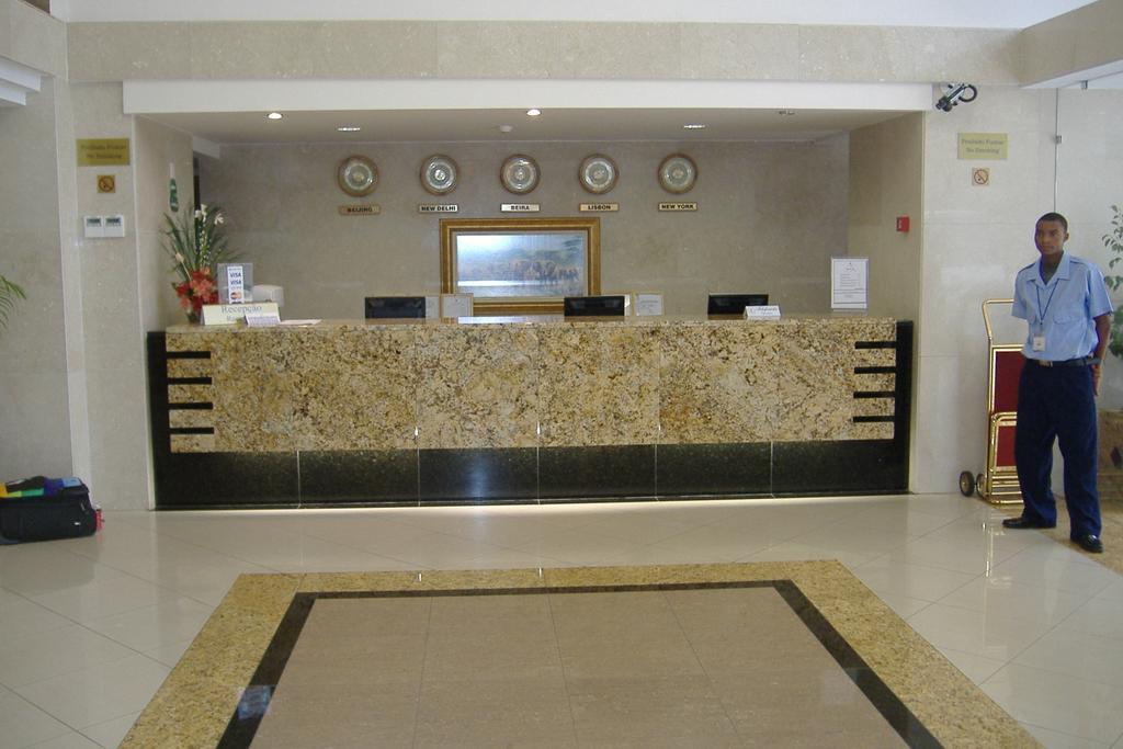 Vip Inn Beira Luaran gambar