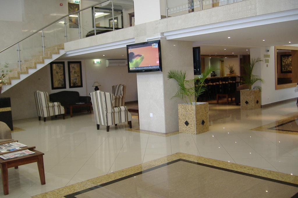 Vip Inn Beira Luaran gambar